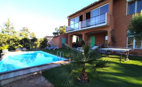 Superbe bas de villa 80 m2 piscine privée réservée aux vacanciers avec vue magnifique 6 couchages